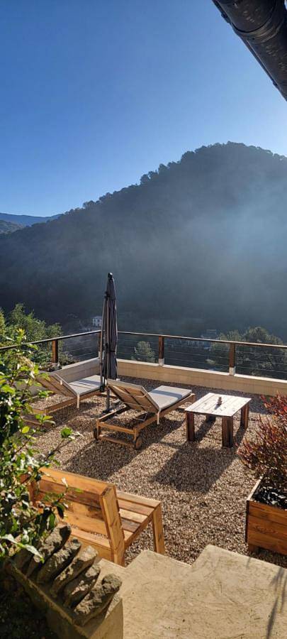 Location de vacances pour 2 personnes, avec jardin ainsi que terrasse et vue, animaux acceptés à Cantaron - 2