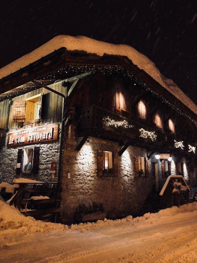 Hôtel pour 2 personnes, avec vue ainsi que piscine et jardin, animaux acceptés dans Station De Combloux - 2