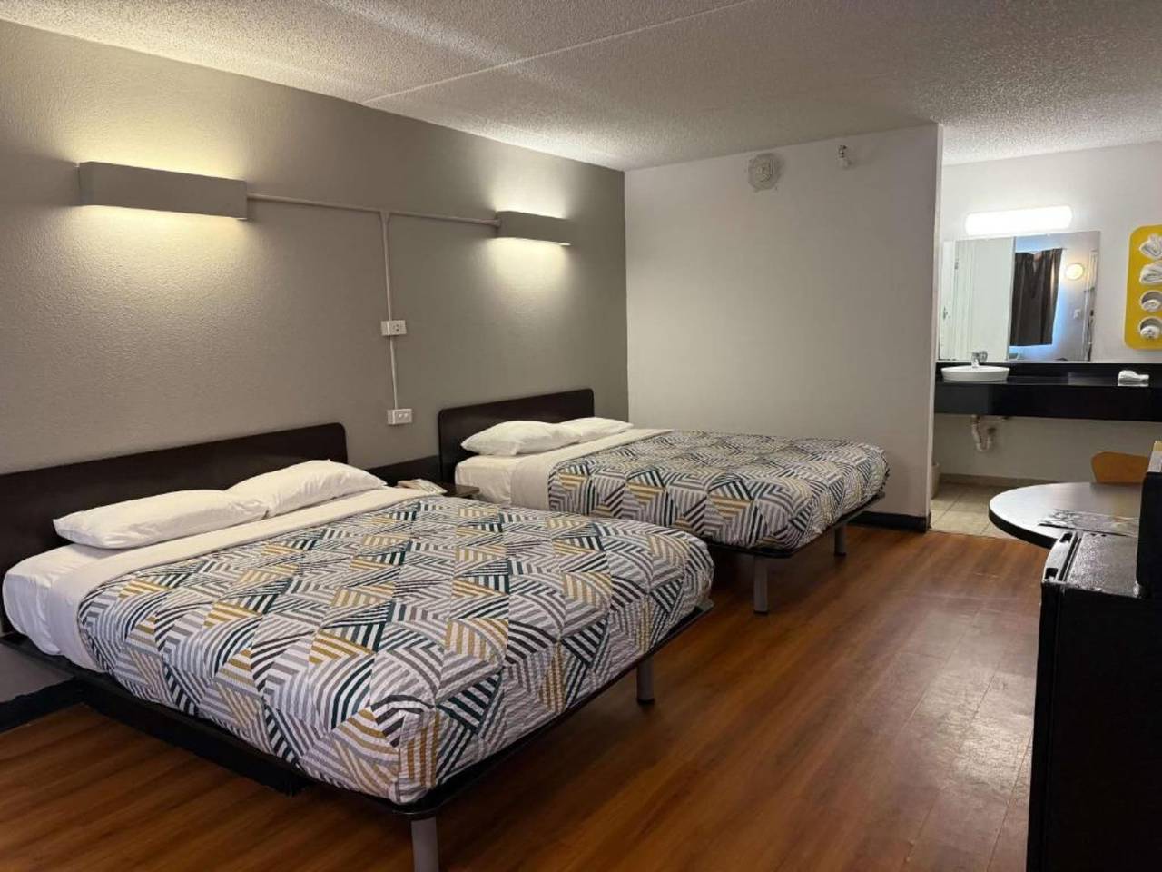 2 camas tamaño queen | No fumadores in Joliet, Condado de Will