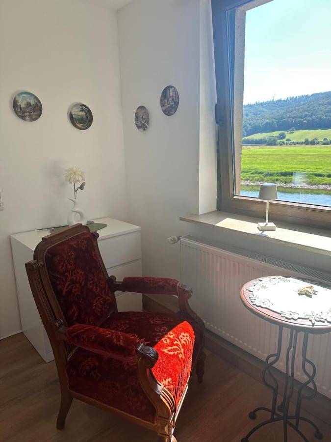 Ferienwohnung für 3 Personen, mit Terrasse und Garten sowie Ausblick in Wesertal - 2