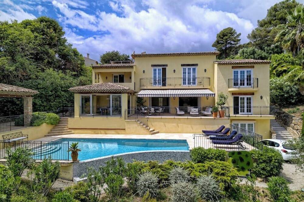 Villa pour 10 Personnes dans La Colle-sur-Loup, Région de Cannes