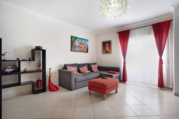 Casa de vacaciones 'A O - Ferrel House Casual' con balcón y Wi-Fi in Ferrel, Leiria District