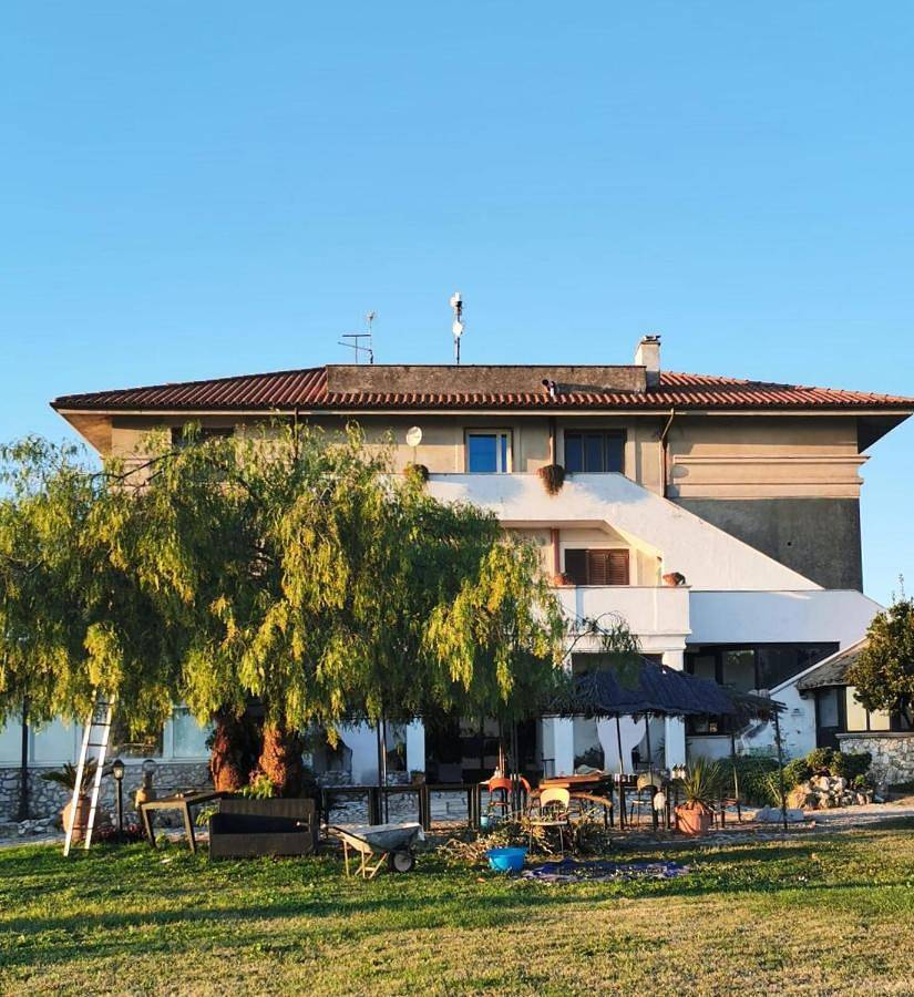 Villa Dei Romani - Country House in Guidonia Montecelio, Provincia di Roma