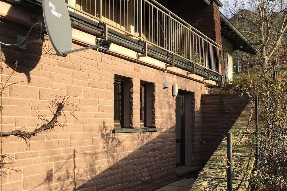 Ganze Wohnung, Modern eingerichtetes Appartment im Herzen der hessischen Rhön in Tann, Rhön-Hessen