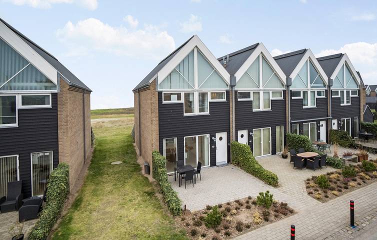 Ferieudlejning for 6 personer, med Terrasse og Jacuzzi i Assens