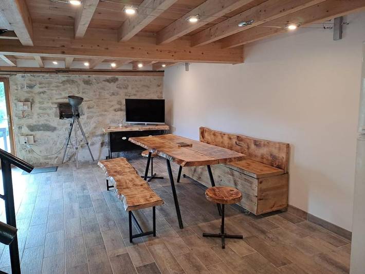 Gîte pour 7 personnes, avec terrasse et vue, animaux acceptés à Beaudéan - 2
