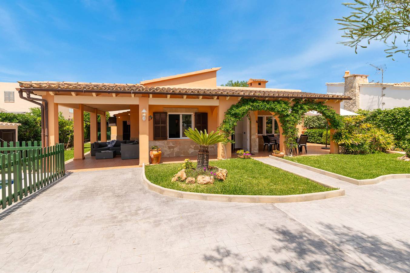 Villa Bellota in Alcúdia, Mallorcas Küste