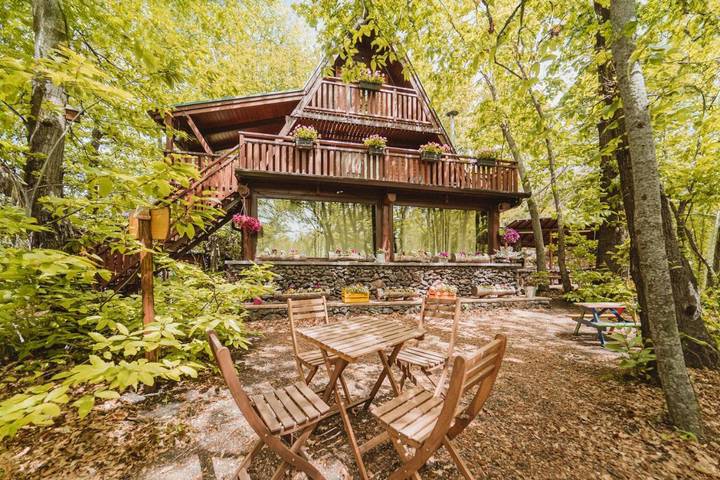 Chalet per 8 persone, con Balcone e Terrazza nonché Giardino e Panorama in 