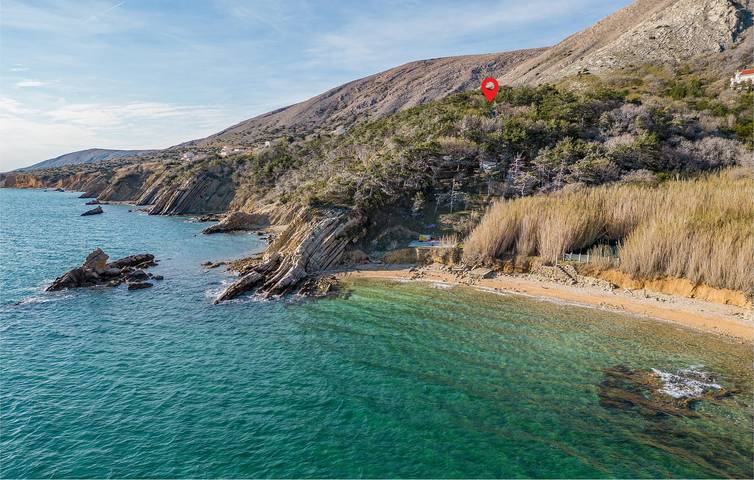 Ganze Ferienwohnung, Modernes Apartment mit Terrasse, WLAN und 800 m Entfernung zum Strand von Dubrava in Pag Stadt, Pag