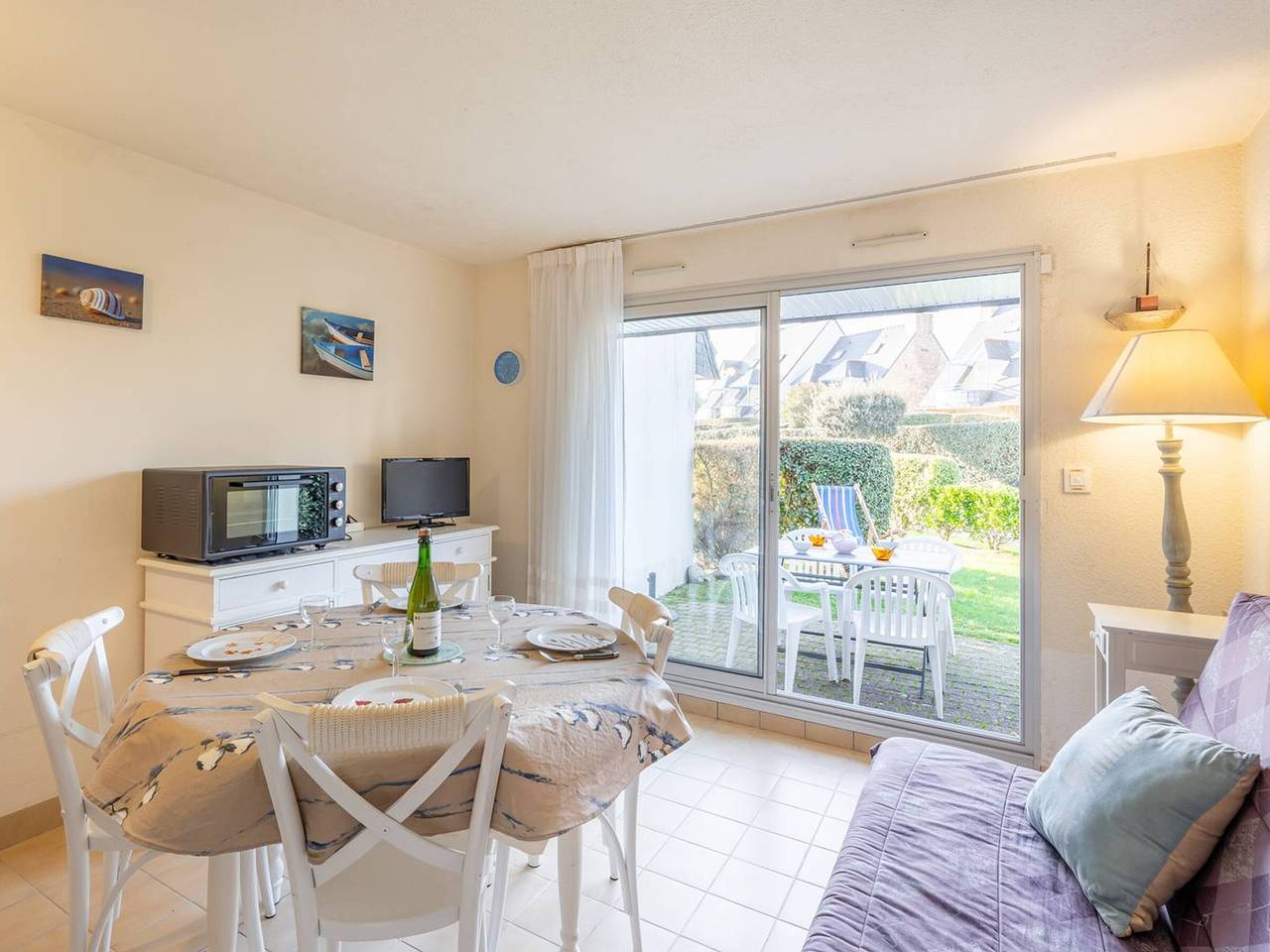 Ganze Wohnung, Gemütliche 2-Zimmer-Wohnung in Carnac, 200m vom Strand, Terrasse, Parkplatz in Carnac, Côte des Mégalithes