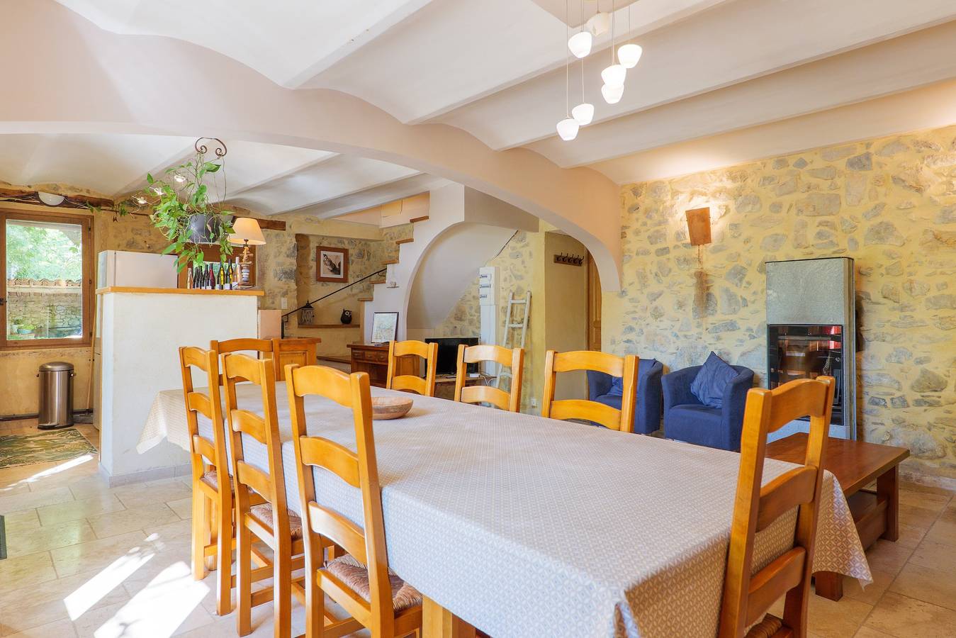 Maison de vacances « Gîte Domaine De La Bruge » avec vue montagne, terrasse privée et Wi-Fi in Saint-Remèze, Privas (arrondissement)