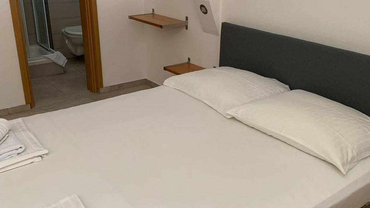 Hel ferieleilighet, Ferienwohnung für 2 Personen (25 m²) in Baska Voda in Baska Voda, Makarska Riviera
