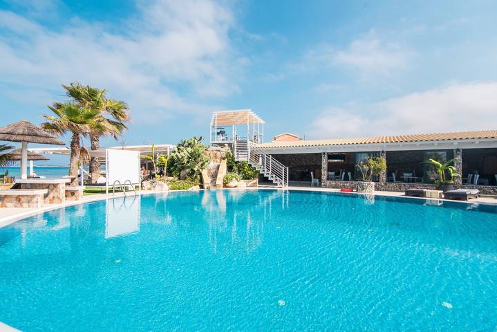 Hel studio-lejlighed, Studio 'Mirage Arillas Studio Type A8' with Sea View, Pool & Wi-Fi in Arillas, Korfu
