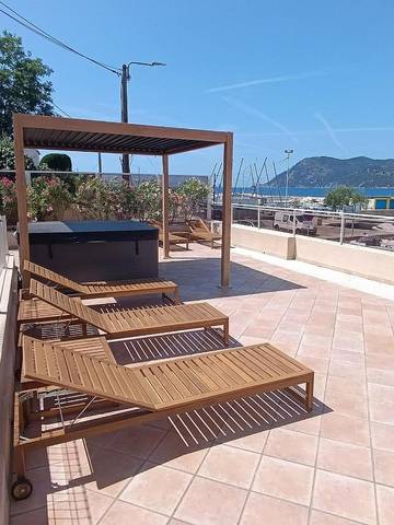 Location de vacances pour 6 personnes, avec terrasse et vue dans Port de Saint-Elme