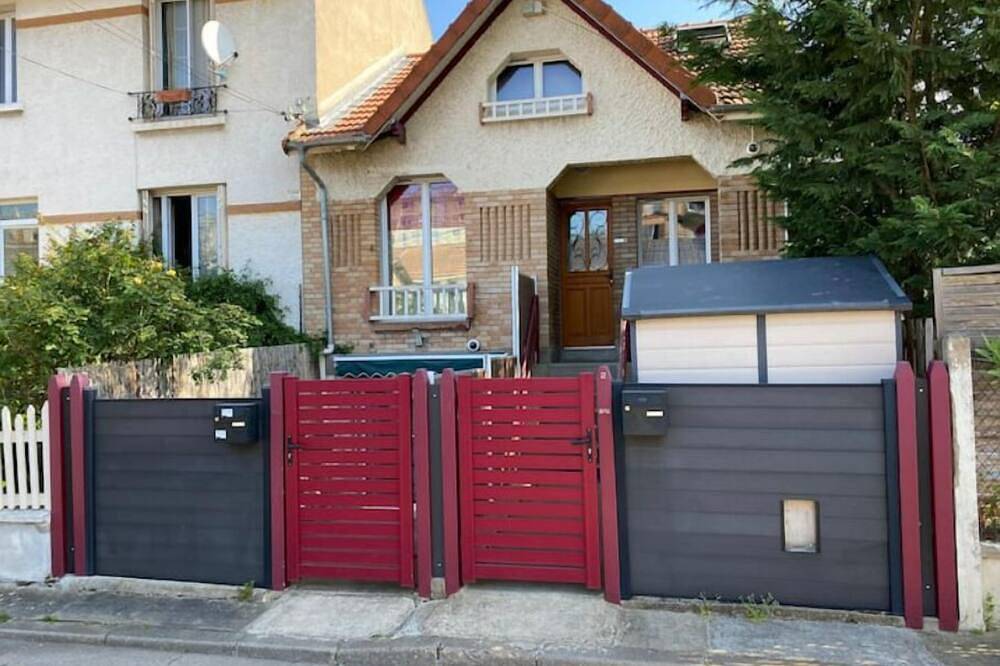 Entire apartment, Studio Pour Votre Séjour à Paris in Châtillon, Hauts-de-Seine
