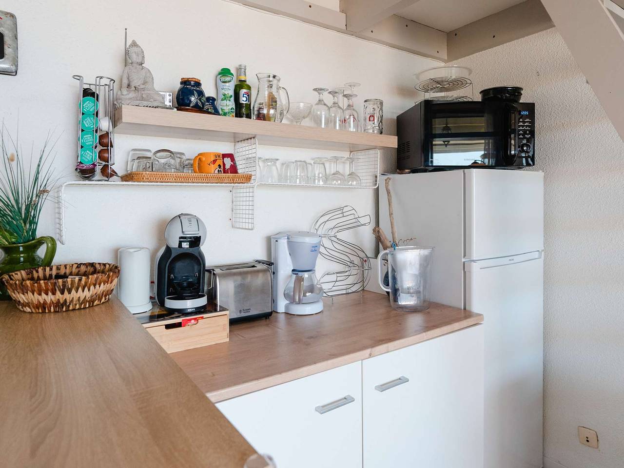 Ganze Wohnung, Apartment für 4 Pers. mit Wifi, Haustiere erlaubt, privater Parkplatz in Narbonne Plage, Narbonne