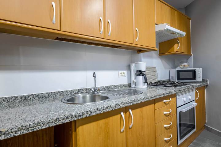 Entire apartment, Modern Apartment Maxi with Sea View, Mountain View, Wi-Fi, Jacuzzi in Icod de los Vinos, North Tenerife