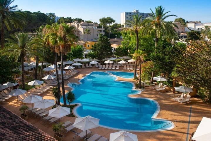 Holiday rental for 2 people, with Balcony and Terrace as well as Garden and Pool in Peguera