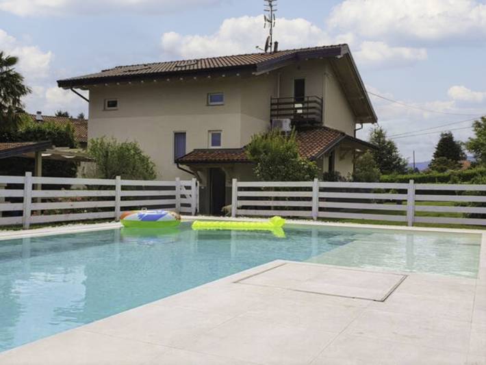 Casa vacanza per 8 persone a Orino