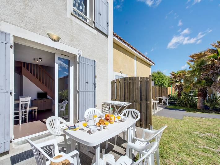 Location de vacances pour 6 personnes, avec piscine et terrasse, adapté aux familles à Colombiers - 4