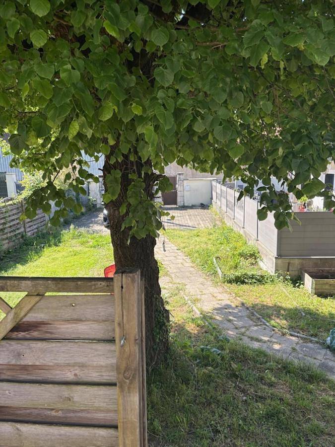 Location de vacances pour 6 personnes, avec terrasse ainsi que vue et jardin à Vizille - 3