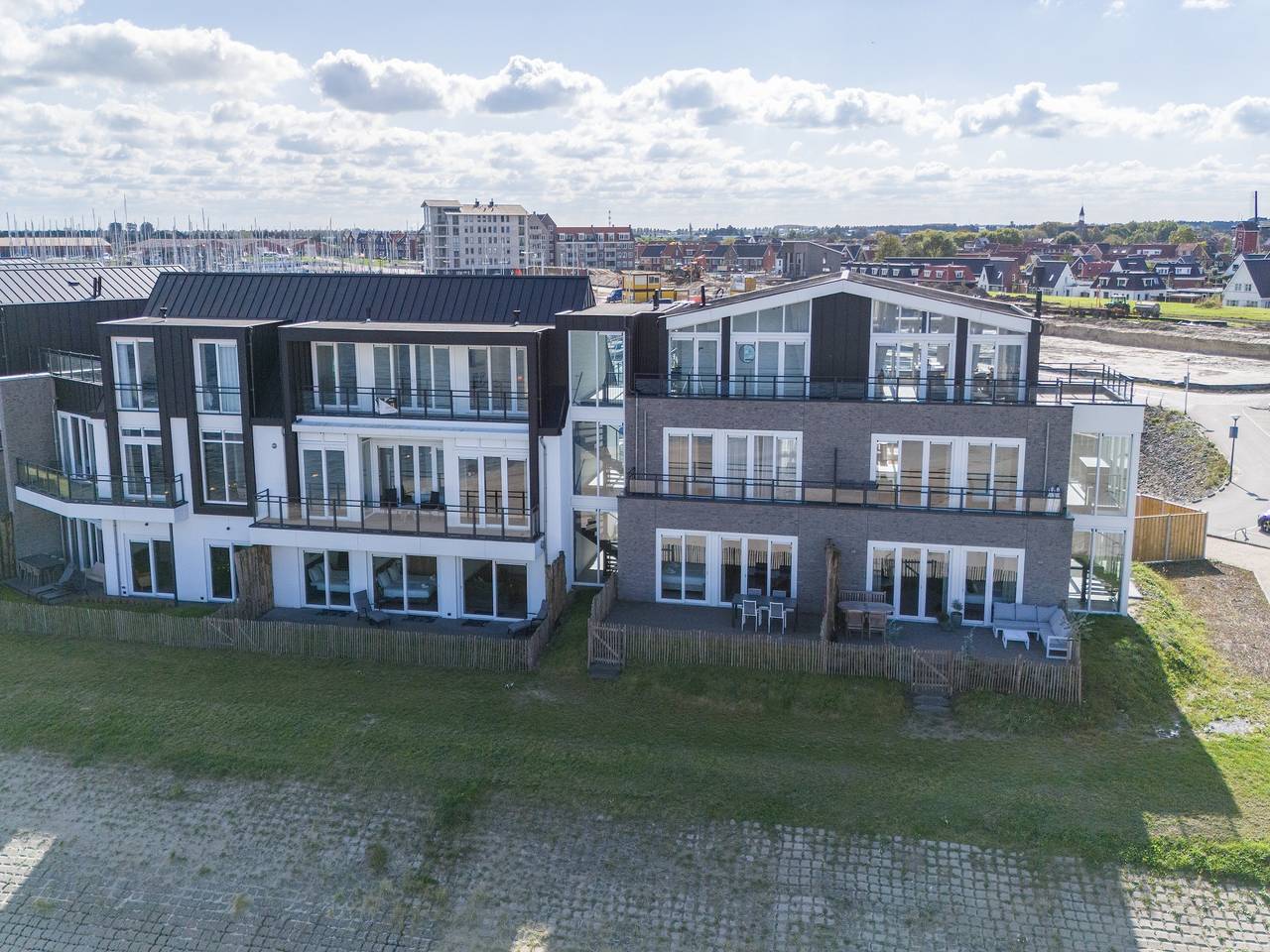 Geheel appartement, Appartement in Sint-Annaland bij de Haven in Sint-Annaland, Nederlandse Noordzeekust