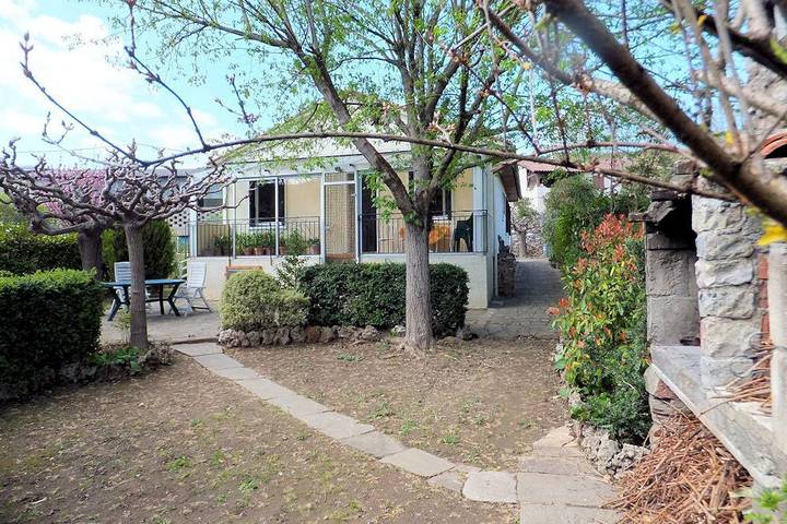 Gîte pour 6 personnes, avec jardin et terrasse, animaux acceptés à Le Poujol-sur-Orb