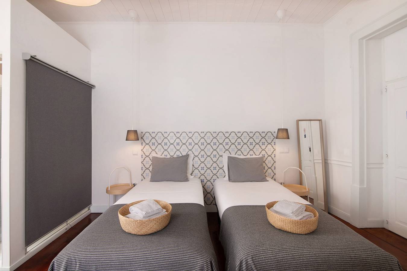 Quarto '8' com terraço partilhado, acesso Wi-Fi e ar condicionado in São Pedro (Faro), Faro