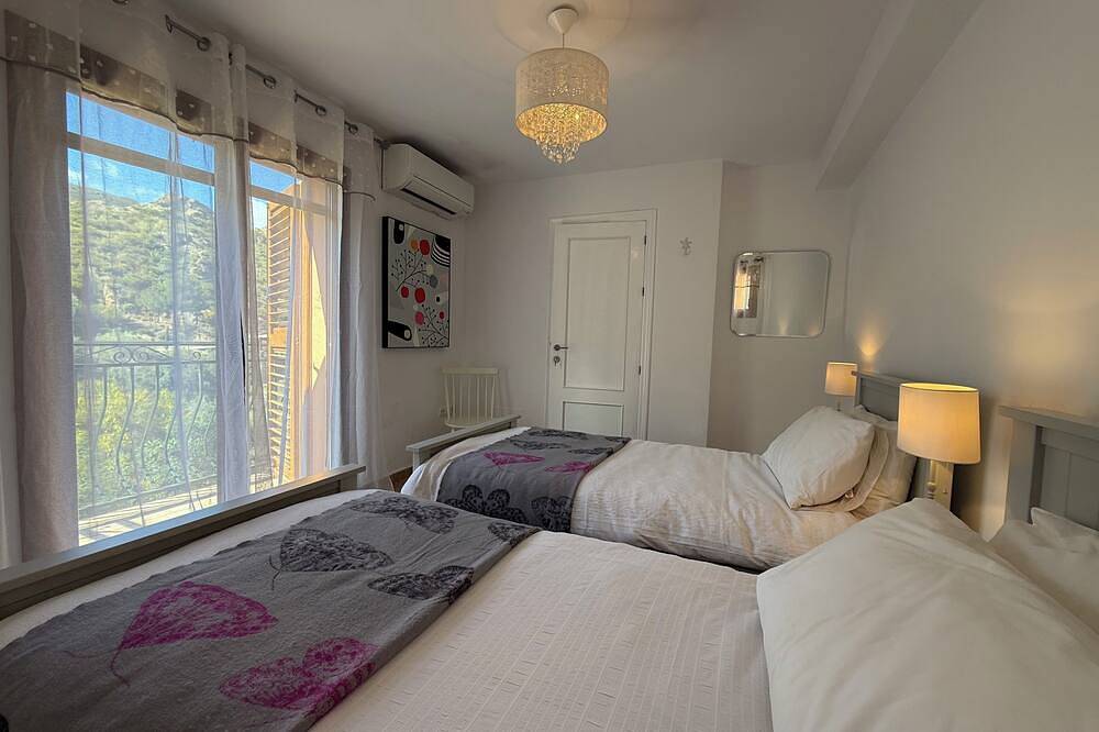 4-bedroom villa in charming village with Ac and sympathetically furnished in Cortijo Cabrera, Turre