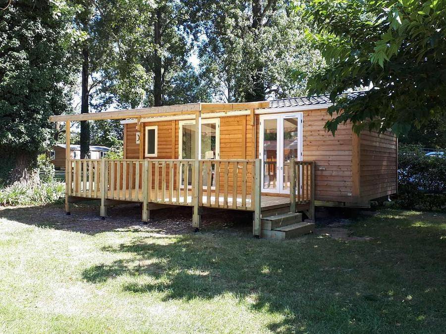 Camping Bois et Toilés - Mobilhome 4 personnes - Mh2 + climatisation 30 m² in Saint-Rambert-d'Albon, Région de Valence