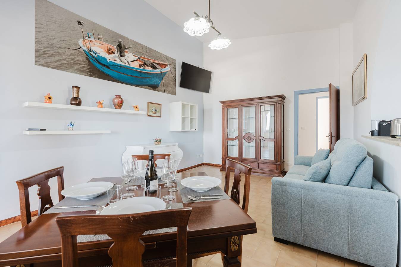 Entire apartment, Apartment 'Terrazza Sul Mare' with Sea View, Private Terrace and Wi-Fi in Balestrate, Palermo Province