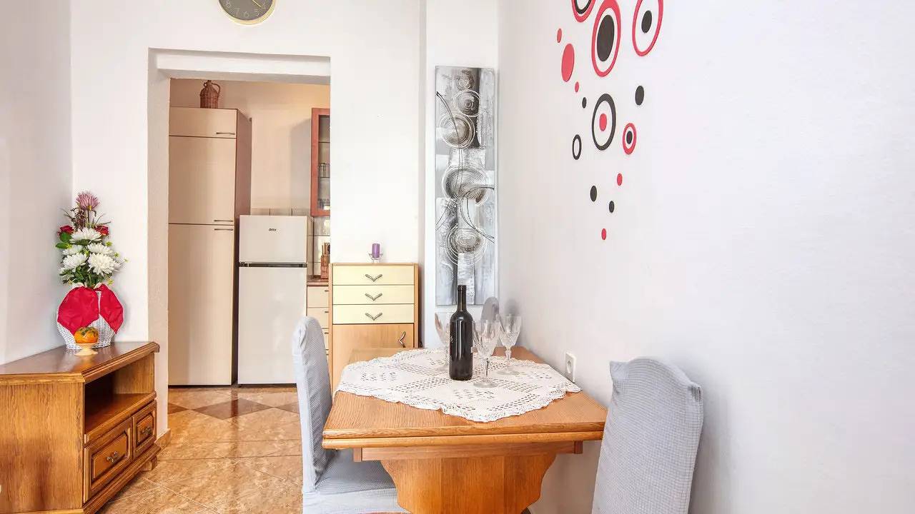 Ganze Ferienwohnung, Ferienwohnung für 6 Personen (46 m²) in Pirovac in Pirovac, Šibenik-Knin