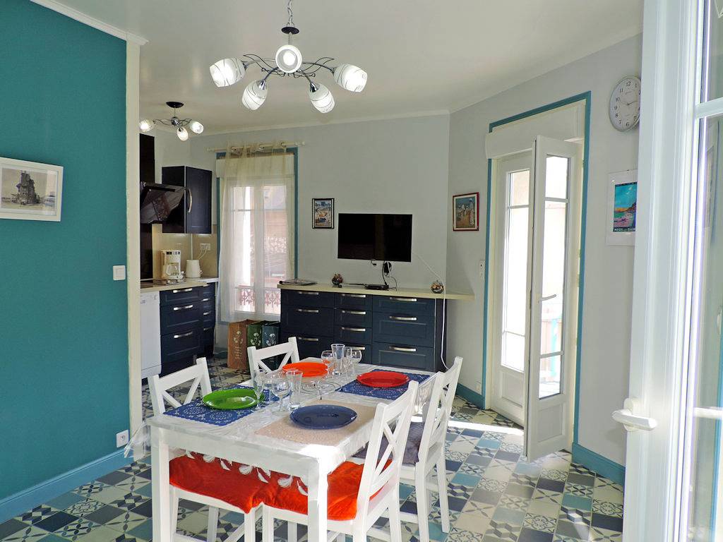 Appartement entier, Villa Mes Souvenirs, lits faits, Wifi in Mers-les-Bains, Région d'Abbeville
