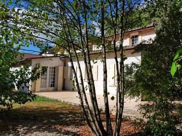 Maison d’hôte pour 10 personnes, avec jardin ainsi que vue et piscine en Charente-Maritime