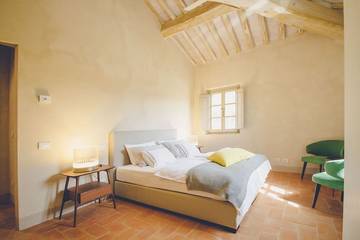 Villa for 10 Guests in Montepulciano, Siena Province, Picture 4