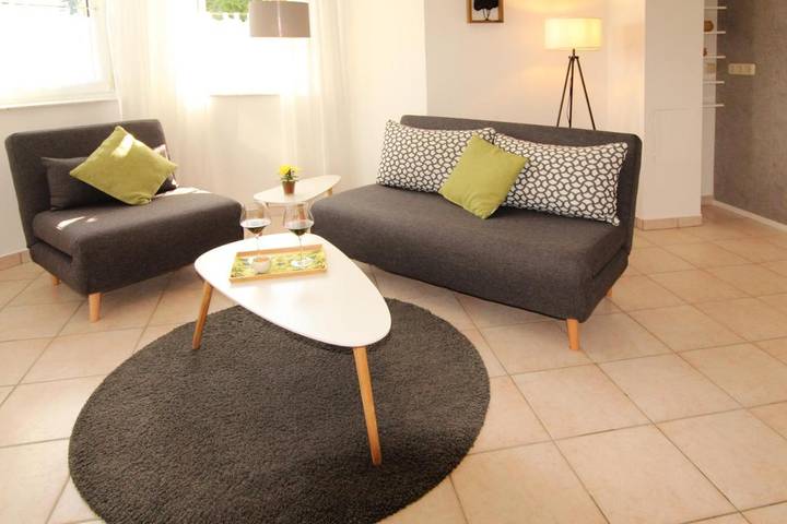 Ferienwohnung für 6 Personen, mit Terrasse und Garten in Pleinfeld - 4