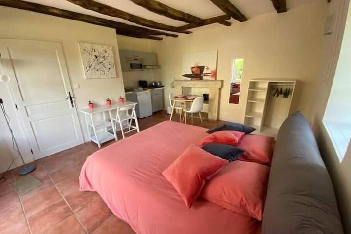 Gîte pour 2 personnes à Salon (Dordogne)