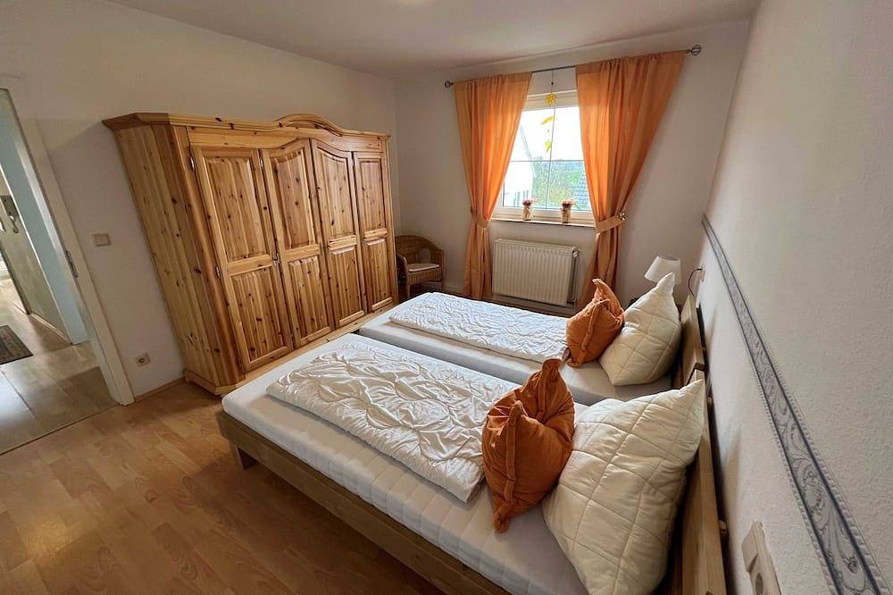 Ganze Wohnung, Großzügige Ferienwohnung im Rheingau-Taunus-Kreis in Schlangenbad, Rheingau-Taunus-Kreis