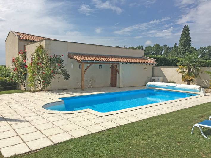 Gîte pour 6 personnes, avec Piscine à Pillac - 4