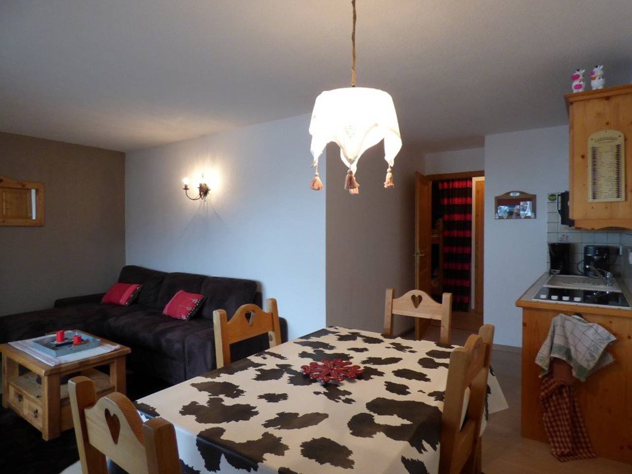 Apartamento entero, Moderno T2 + zona montaña, 43 m², soleado, ideal para 6 personas, cerca de pistas y tiendas in Chinaillon, Le Grand-Bornand