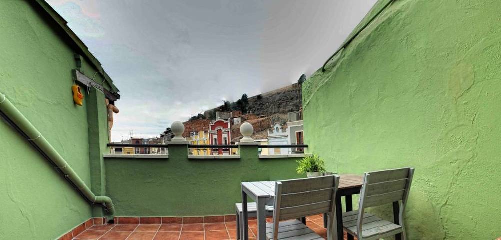 Apartamento para 3 personas, con Terraza y Vistas en Balaguer 