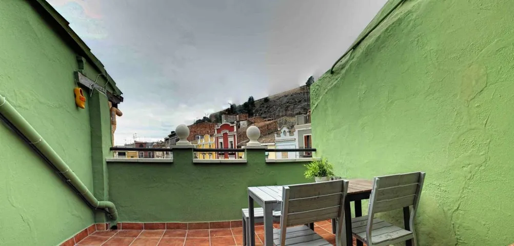 Apartamento de vacaciones para 3 personas, con vistas y terraza - 1
