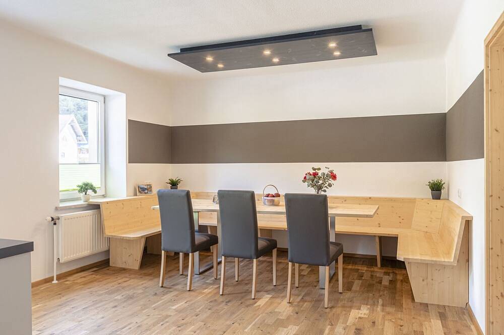 Ganze Wohnung, Wohnung in den Alpen mit Aussicht (ohne Kaution) in Eisenerz, Östliche Obersteiermark