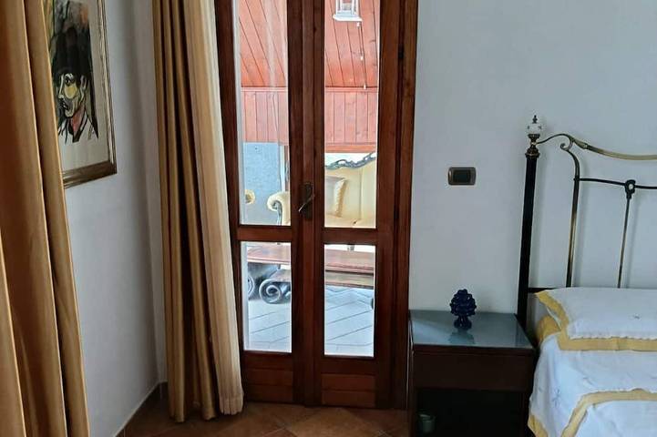 EtnaRo | Views of Mount Etna, Silence, and Mediterranean Light in Zafferana Etnea, Etna