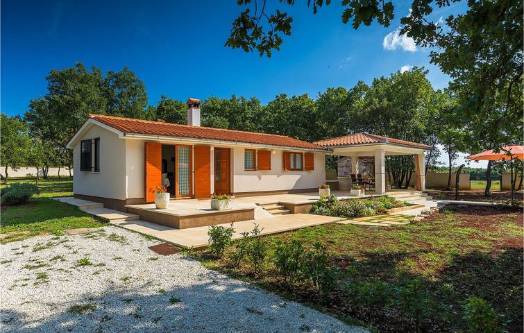 Ferienhaus für 4 Personen, mit Garten in Marčana