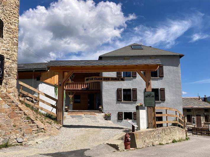 Location de vacances pour 12 personnes, avec vue et jardin à Matemale - 2