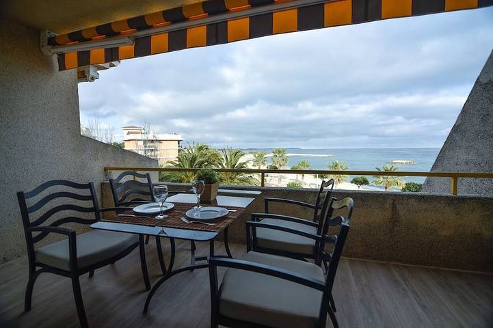 Appartement de vacances pour 4 personnes, avec jardin ainsi que piscine et balcon