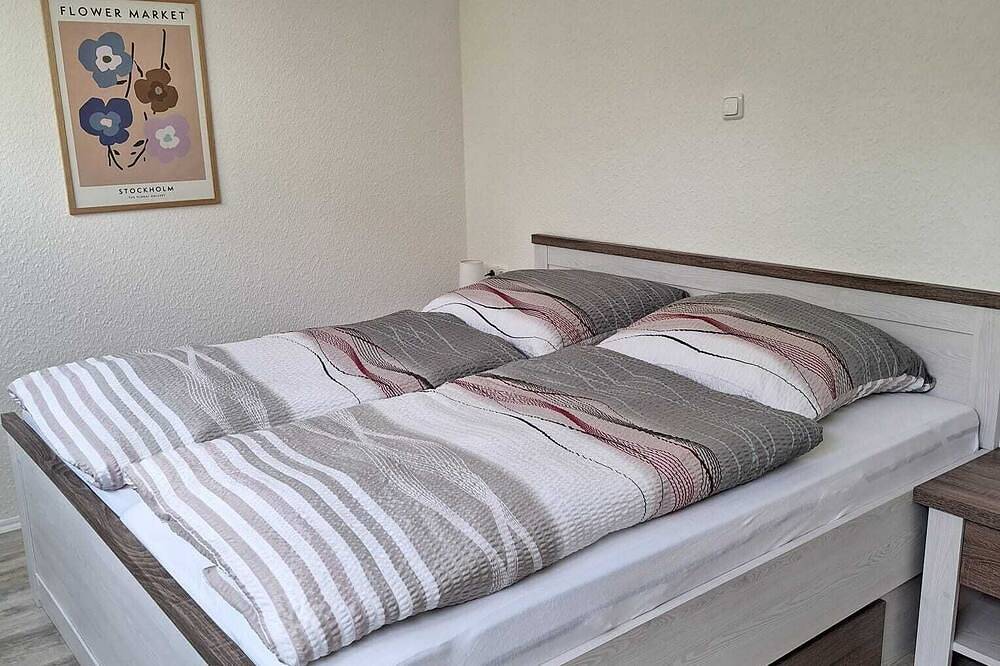 Ganze Wohnung, Ferienwohnung Weser - direkt am Weserradweg in Bad Karlshafen, Hessisches Bergland