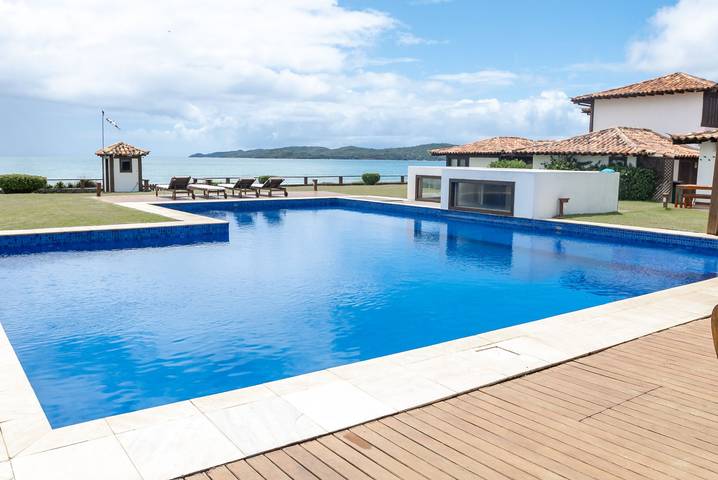 Casas e apartamentos de temporada para 9 pessoas, com balcão na Região dos Lagos