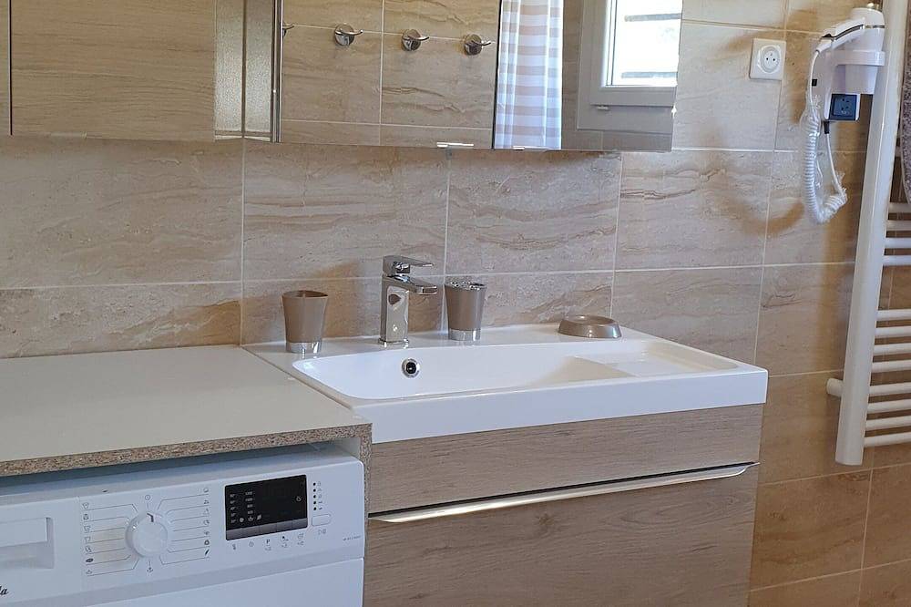 La Petite Salamandre, Gîte Climatisé, 3 Pour 1 à 5 Personnes Proche de Sarlat in Saint-André-d'Allas, Périgord Noir